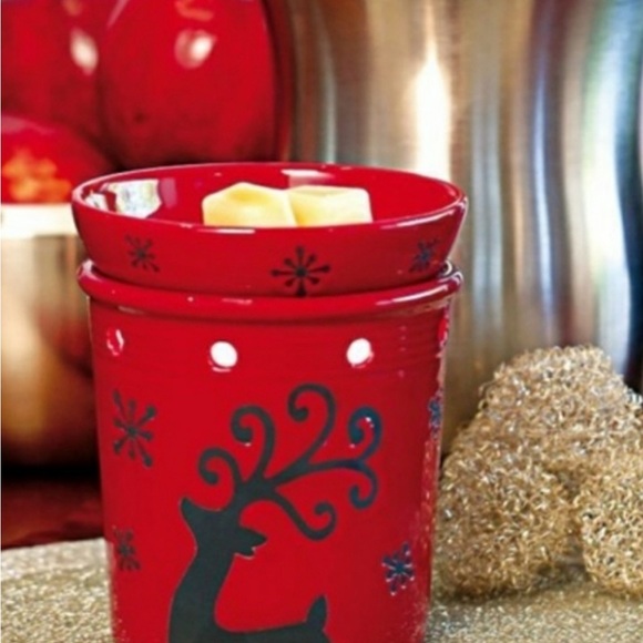 Scentsy Warmer Prancer Full Size Red Wax Warmer With wax melt EUC in box no bulb - Picture 3 of 17